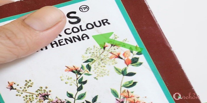 چگونه با استفاده از حنا رنگ مو درست کنیم؟ روش ساخت رنگ مو طبیعی و گیاهی