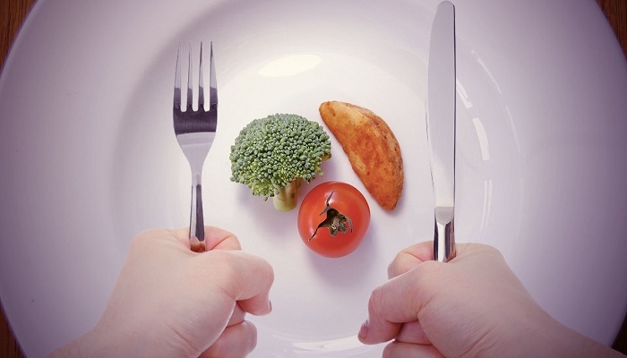 چطور کمتر غذا بخوریم
